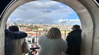 İstanbulda gökkuşağı sürprizi: Turistler o anları görüntüledi