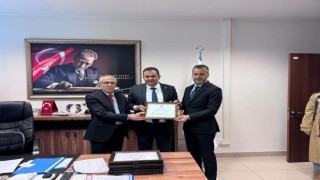 İYİ Partide yaprak dökümü devam ediyor