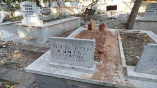 İzmirde şoke eden olay: Mezardan kimliği belirsiz iki kişinin kemikleri daha çıktı