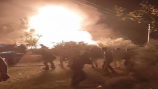 İzmirde yangın anında korkutan patlama kamerada