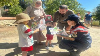 Jandarma ekipleri antik kent ziyaretçilerini bilgilendirdi