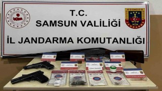 Jandarma ekipleri silah, mühimmat ve uyuşturucu madde ele geçirdi