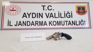 Jandarma ruhsatsız silah taşıyanları affetmedi: 10 gözaltı