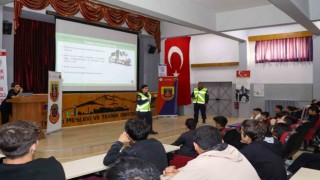 Jandarmadan öğrencilere Uygulamalı Trafik Güvenliği Eğitimi