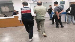 Jandarmayı görünce araçtan atladı, terör örgütü üyesi olduğu ortaya çıktı