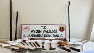 Kaçak kazı yapan 4 şüpheli suçüstü yakalandı