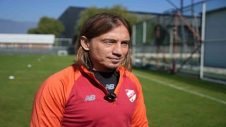 Kahraman: Lig zor, güçlü futbol oynayan takım yok