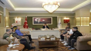 Kahramankazan Belediyesinden öğrencilere ve esnafa destek