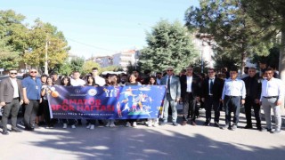 Karamanda “Amatör Spor Haftası” etkinlikleri kortej yürüyüşü ile başladı