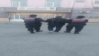 Kasten yaralama suçundan aranan şahsı jandarma yakaladı