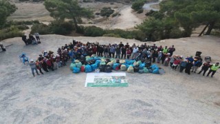 Kavşit Yaylasında ormanlar çöpten arındırıldı
