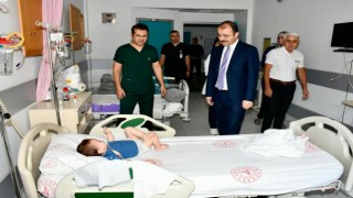 Kaymakam Erdinç Dolu, Hastanedeki Yatan Hastaları Ziyaret Etti
