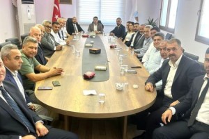 Kaymakam Özer ve Başkan Uyutmaz, Muhtarlar ile Bilgi Paylaşımında Bulundu