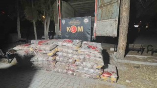 Kayseride 2 ton tütün ele geçirildi