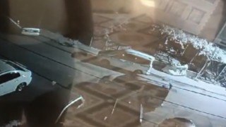 Kayseride evi kurşunlayan 2 kişi yakalandı
