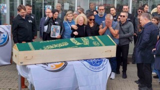 Kazada ölen doktorlara acı veda: Alkışlarla uğurlandılar