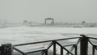 Keltepe kayak merkezi sezonun ilk karı ile tanıştı