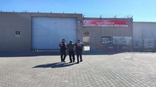 Kesinleşmiş 30 yıl cezası bulunan uyuşturucu taciri yakalandı