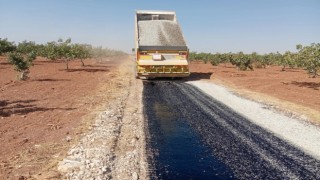 Kırsal mahallelerdeki yol sorunu Nizip Belediyesiyle çözüme kavuşuyor