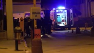 Kontrolden çıkan hafif ticari bariyerlere çarptı: 5 yaralı