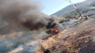 Kontrolden çıkan tır şarampole yuvarlanıp alev aldı: 1 yaralı