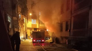 Konyada apartmanda çıkan yangın itfaiye ekipleri tarafından söndürüldü