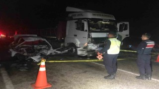 Konyada tır ile otomobil çarpıştı: 1 ölü