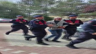 Köy muhtarını öldüren zanlı adliyeye sevk edildi
