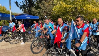 Köyceğizde Cumhuriyet Bayramını pedal çevirerek kutladılar