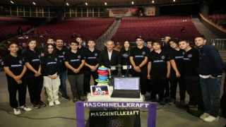 Küçükçekmecede VEX Robotics heyecanı