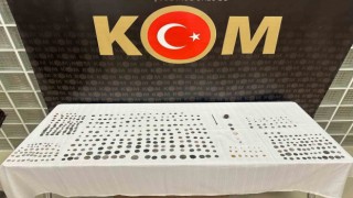Kulada tarihi eser operasyonu: 471 adet obje ele geçirildi