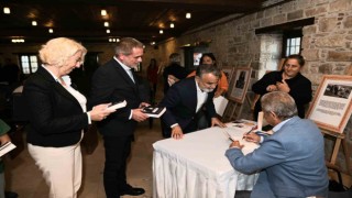 Kuşadasında Atatürk ile ilgili söyleşi düzenlendi