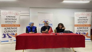 Liseliler mimarlarla buluştu