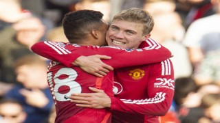 Manchester United, geriye düştüğü maçta 3 puan almayı bildi