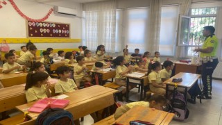 Mersin polisinden öğrencilere güvenli trafik eğitimi