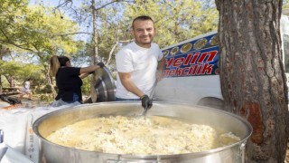 Mersinde Geleneksel Pilav ve Piknik Etkinliği düzenlendi