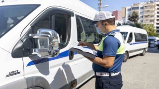 Mersinde zabıta ekipleri okul servislerini denetliyor