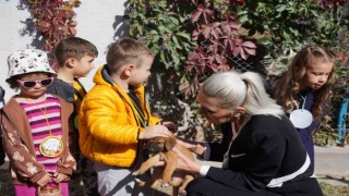 Miniklerden Sokak Hayvanları Tedavi ve Rehabilitasyon Merkezini ziyaret