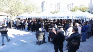 Mobil Başkan Tınaztepede ilgiyle karşılandı