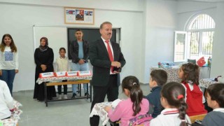 Müdür Tosun, Cumhuriyet İlkokulunda incelemelerde bulundu