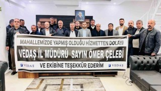 Muhtarlardan VEDAŞa pankartlı teşekkür