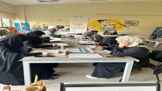 Muş Gençlik Merkezinde hat sanatı eğitimi devam ediyor