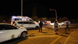 Nevşehirde iki otomobil çarpıştı: 2 yaralı