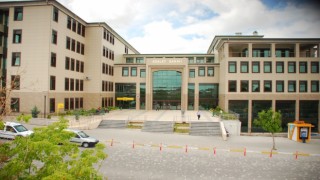 Nevşehirde staj için gelen öğrencilere cinsel istismarda bulunan kuaför tutuklandı