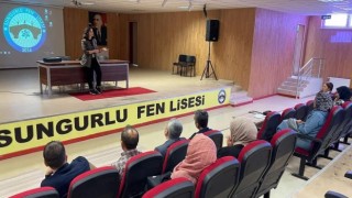 Öğrenci ve velilere madde bağımlılığı eğitimi verildi