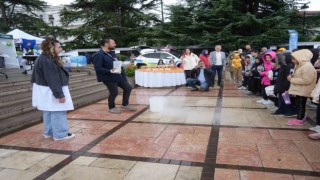 Öğrenciler, bilim şenliğinde hem eğlendi hem de öğrendi