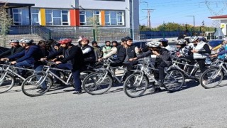 Öğrenciler madde bağımlılığına karşı pedal çevirdi