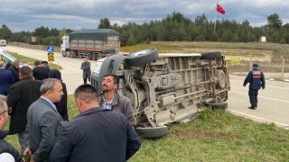 Öğrencileri taşıyan servis tırla çarpıştı: İlk belirlemelere göre 13 yaralı