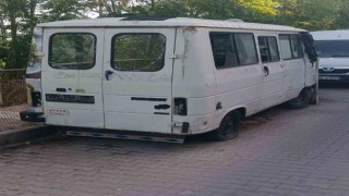 Okul çevrelerinde atıl duran hurda araçlar kaldırılıyor