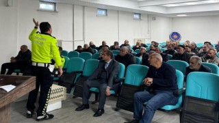 Okul servis araç şoförlerine yönelik bilgilendirme toplantısı düzenlendi